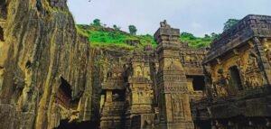 Deccan Odyssey Pricing: A Closer Look at Luxury Rail Fares and Value
